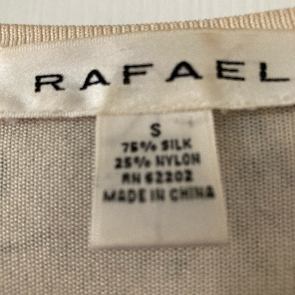 Sweater - Picture 4 of 6
